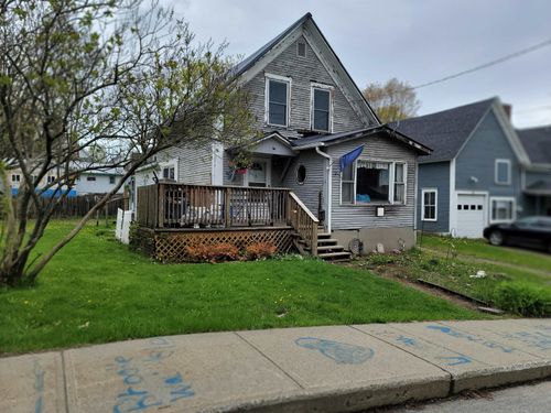 75 Indian Point St, Newport, VT, 05855-5340 | Card Image
