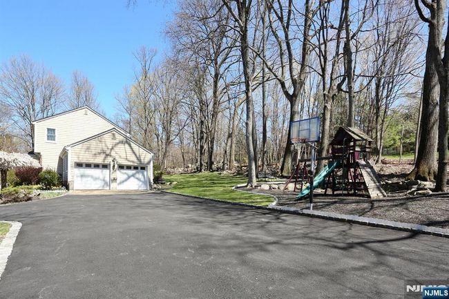 37 Osborne Ct, House other with 4 bedrooms, 3 bathrooms and null parking in Mahwah NJ | Image 39