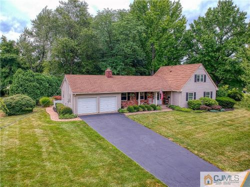 6 Meadowlark Ln, East Brunswick, NJ, 08816-2717 | Card Image