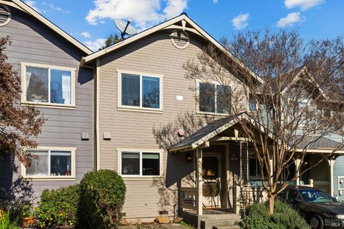 12 Rain Tree Court, Petaluma, CA, 94952 | Card Image