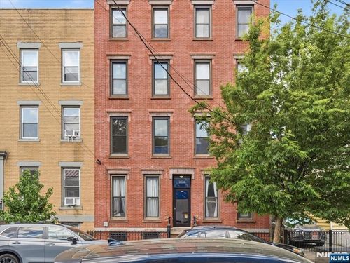 264 3rd Street, Jersey City, NJ, 07302 | Card Image