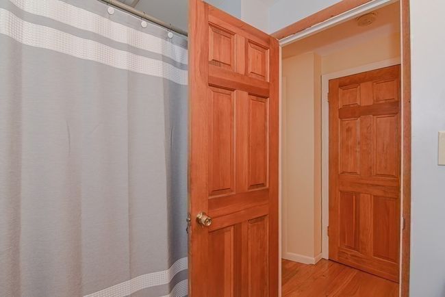 21 Edlin St, House other with 3 bedrooms, 1 bathrooms and 1 parking in Worcester MA | Image 17