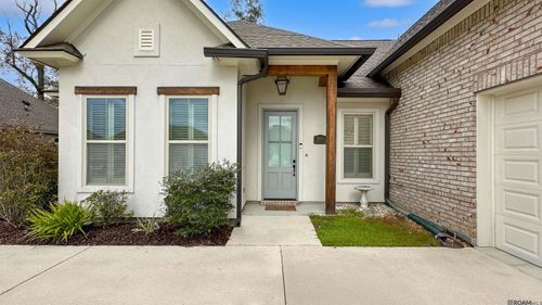 16045 Greycliff Ave, Pride, LA, 70770-2211 | Card Image