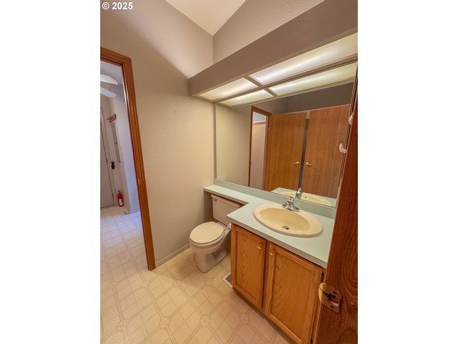 UNIT-13 - 3355 N Delta Hwy, House other with 3 bedrooms, 2 bathrooms and null parking in Eugene OR | Image 25