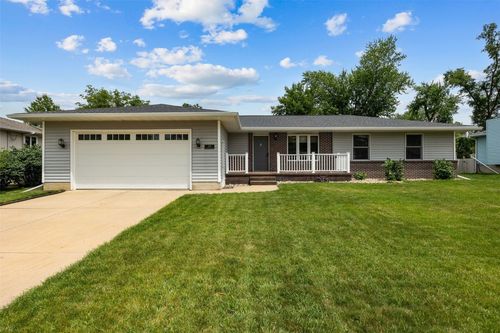 1265 40th Street Ct Nw, Cedar Rapids, IA, 52405-1907 | Card Image
