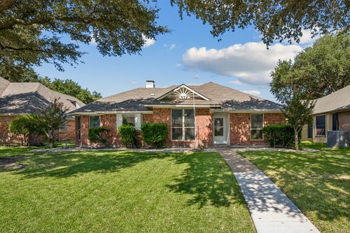 4203 Meadow Ridge Dr, Carrollton, TX, 75010-4030 | Card Image