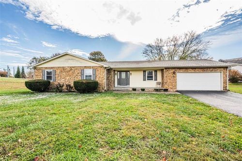 3000 Hunting Creek Dr, Bowling Green, KY, 42104-4620 | Card Image