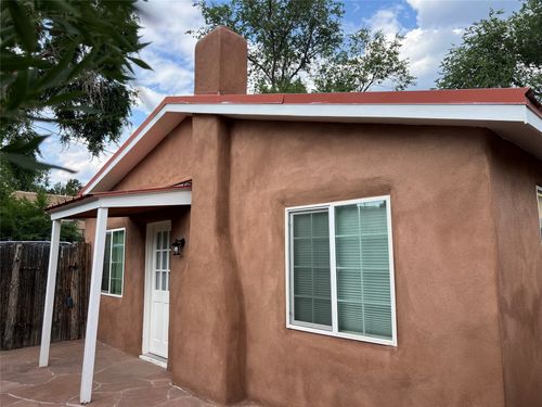 563 Del Norte Ln, Santa Fe, NM, 87501-1321 | Card Image