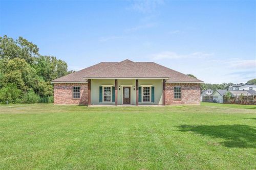 310 Louviere St, Welsh, LA, 70591-9760 | Card Image