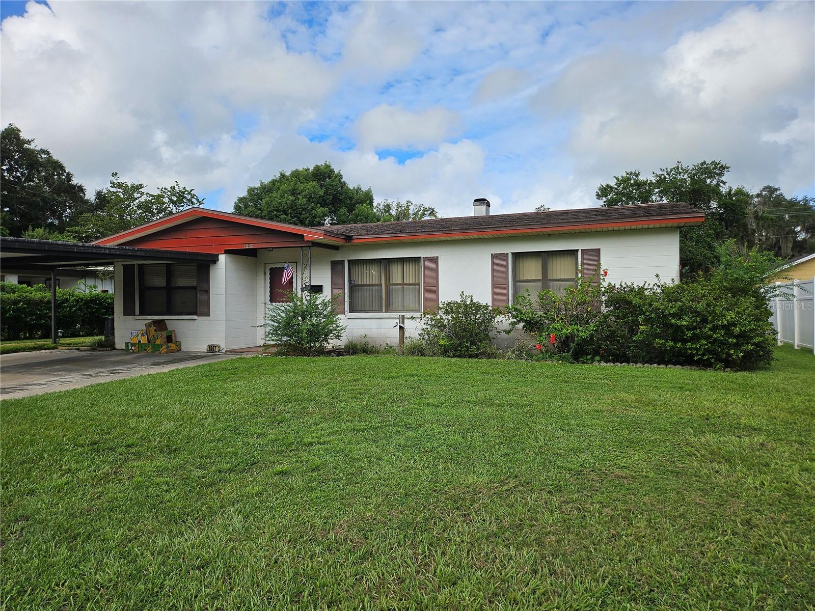 Palm Dr, Plant City, FL 33563