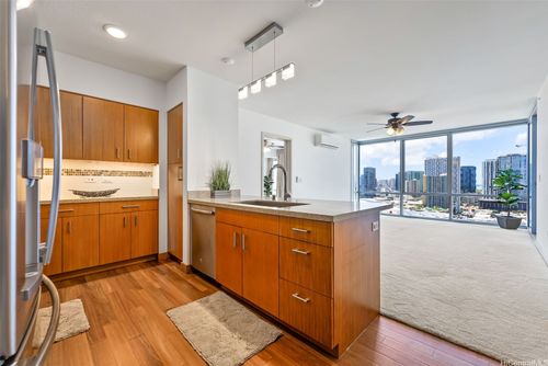 apt-2303-555 South St, Honolulu, HI, 96813-6217 | Card Image