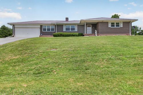 235 Windmere Ln, Marion, VA, 24354-6653 | Card Image