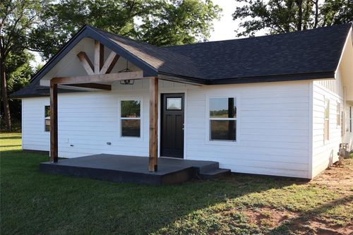 100 Ripley St, Maysville, OK, 73057-9602 | Card Image