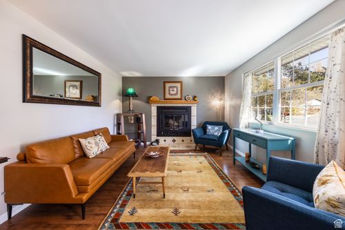 385 Hawthorne Dr, Kamas, UT, 84036-9795 | Card Image