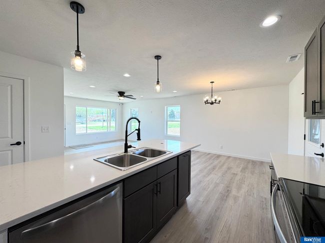959 S Columbia Ave, House other with 3 bedrooms, 2 bathrooms and 2 parking in Seward NE | Image 11