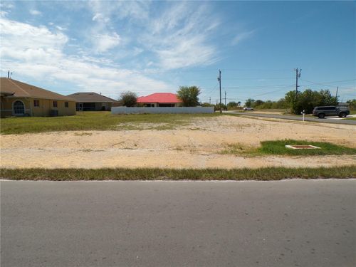 1910 Ne 8th Pl, Cape Coral, FL, 33909-8933 | Card Image