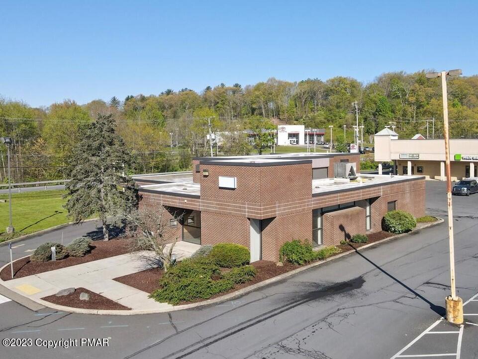 209 Skyline Dr, East Stroudsburg, PA 18301
