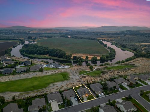 2723 Stonecreek Dr, Richland, WA, 99354-2149 | Card Image