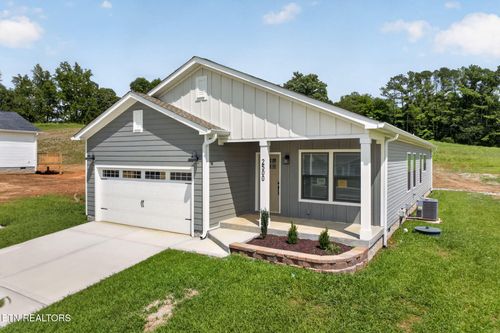 2500 River Ranch Dr, Cookeville, TN, 38501-3521 | Card Image