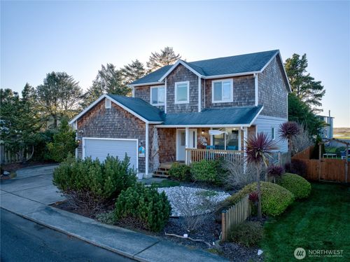 2705 Sea Crest Ave N, Long Beach, WA, 98631-5225 | Card Image