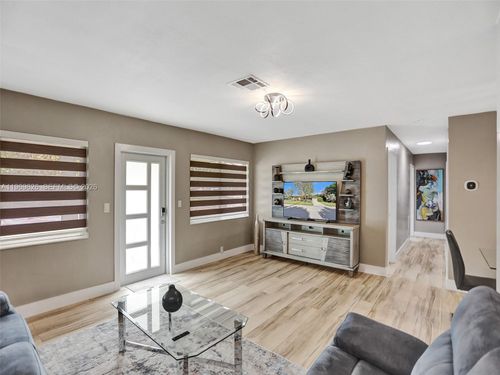 1-491 Se 23rd Ave, Pompano Beach, FL, 33062 | Card Image