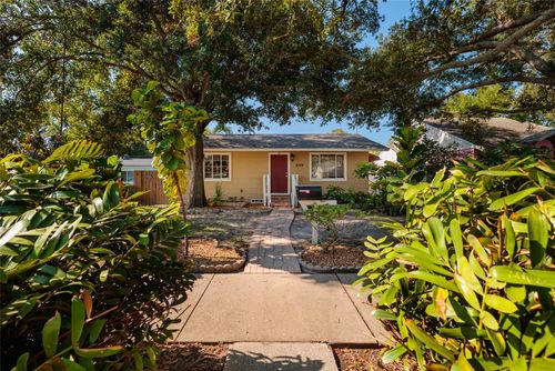 6376 4th Avenue S, ST PETERSBURG, FL, 33707 | Card Image