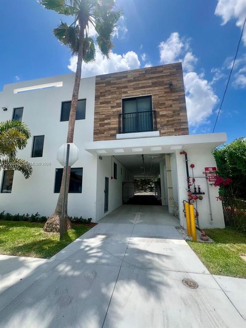 102-1860 Nw 19th Street, Miami, FL, 33125 | Card Image