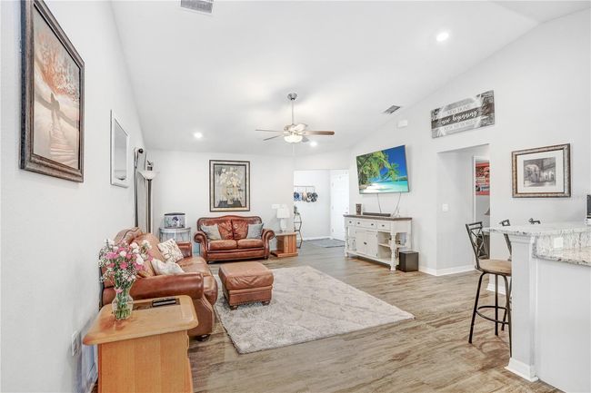 6837 Abbywood Ln, House other with 3 bedrooms, 2 bathrooms and null parking in Zephyrhills FL | Image 7