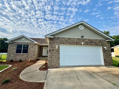 8532 Country Lane, Troy, IL, 62294 | Card Image