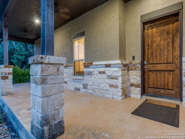 629 Windmill Ranch Rd, House other with 4 bedrooms, 5 bathrooms and null parking in Spring Branch TX | Image 4