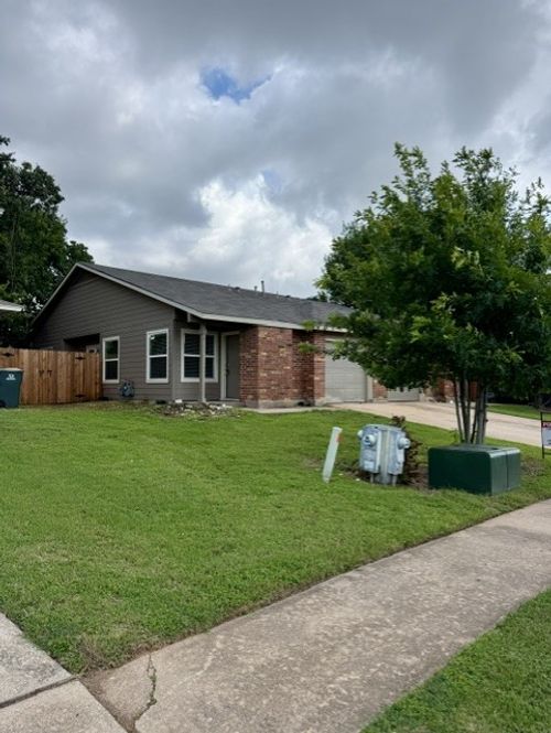 a-11912-A Tanglebriar Trail, Austin, TX, 78750 | Card Image