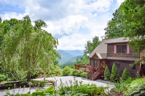44 Black Bear Ln, Whittier, NC, 28789 | Card Image