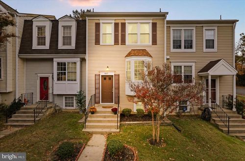 8927 Waites Way, LORTON, VA, 22079-1736 | Card Image