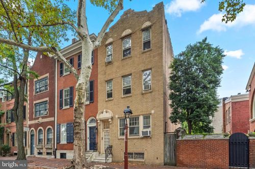 3-409 Pine St, PHILADELPHIA, PA, 19106-4213 | Card Image