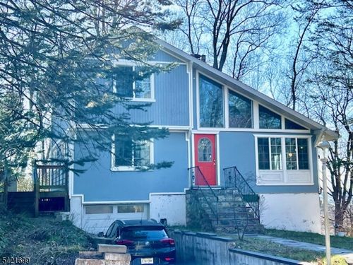 24 Forest Trl, Hamburg, NJ, 07419-2301 | Card Image