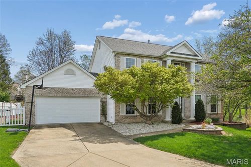 1112 Sandistan Court, Unincorporated, MO, 63146 | Card Image