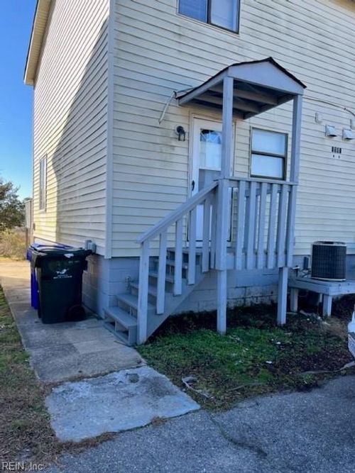 b-9513 17th Bay St, Norfolk, VA, 23518-6221 | Card Image