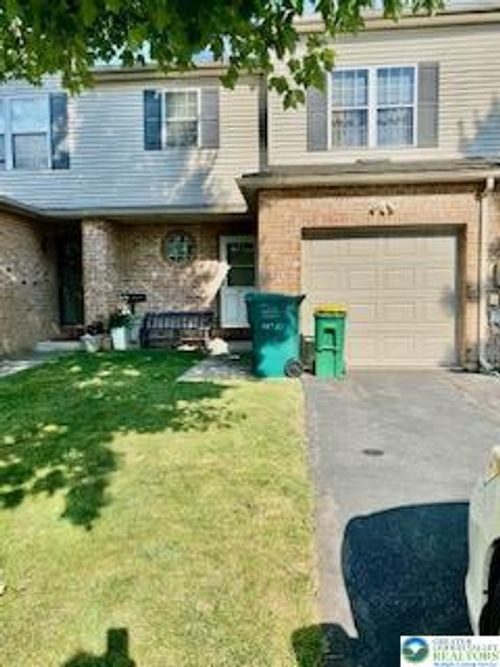6672 Pioneer Dr, Macungie, PA, 18062-8466 | Card Image
