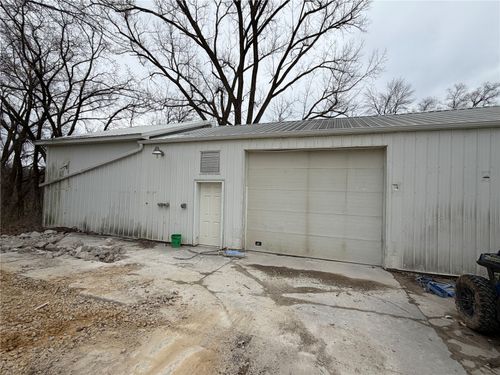 10956 Forest Chapel Rd, Anamosa, IA, 52205-7943 | Card Image