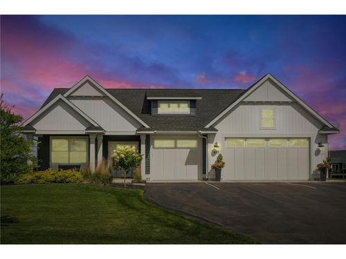 584 Reynolds St, River Falls, WI, 54022-7516 | Card Image