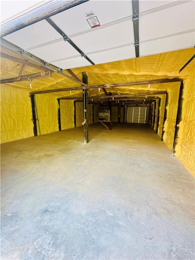 View of garage | Image 8
