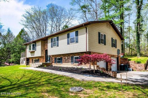 384 Hc Smith Dr, Oneida, TN, 37841-6670 | Card Image