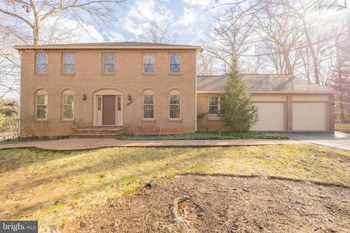 2201 Nobehar Dr, VIENNA, VA, 22181-2833 | Card Image