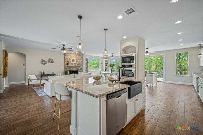 1621 Angolo, House other with 4 bedrooms, 3 bathrooms and null parking in New Braunfels TX | Image 10