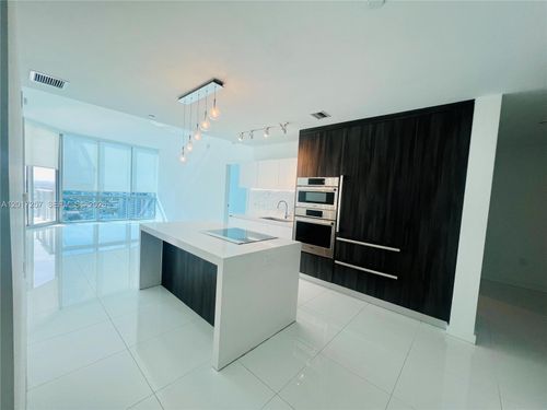 2808-851 Ne 1st Ave, Miami, FL, 33132-1849 | Card Image
