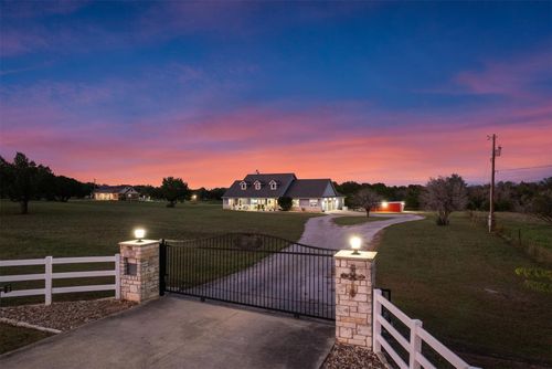 345 Appaloosa Run, Liberty Hill, TX, 78642-3862 | Card Image