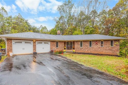 2044 Brims Grove Rd, Pinnacle, NC, 27043-8544 | Card Image