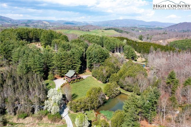 11 Lucky Lakes Rd, House other with 2 bedrooms, 3 bathrooms and null parking in Grassy Creek NC | Image 46