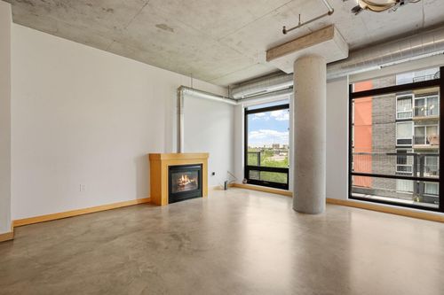 r405-720 N 4th Street, Minneapolis, MN, 55401 | Card Image