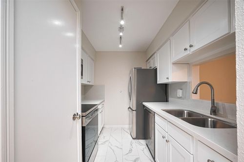 apt-100-5711 Sugar Hill Dr, Houston, TX, 77057-2123 | Card Image